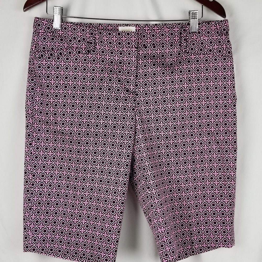 Laundry by Shelli Segal 8 Knee Length Shorts Purpl